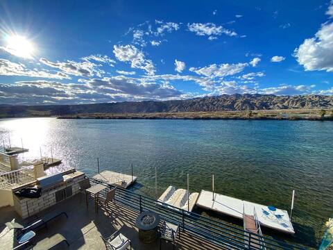 Bullhead Riverhouse