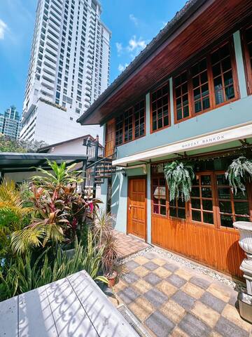 T-house 10 -6BR Max15ppl with pool ฺBangkok gallery image 3