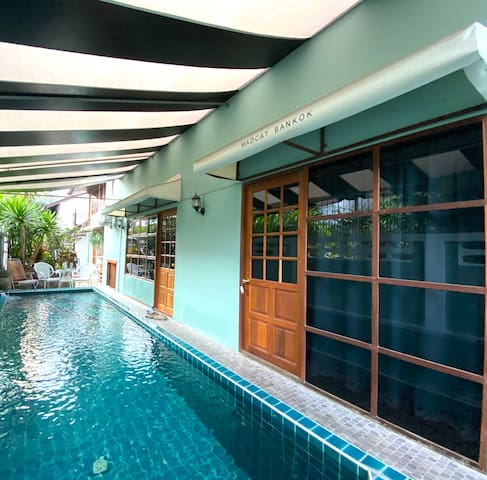 T-house 10 -6BR Max15ppl with pool ฺBangkok gallery image 2