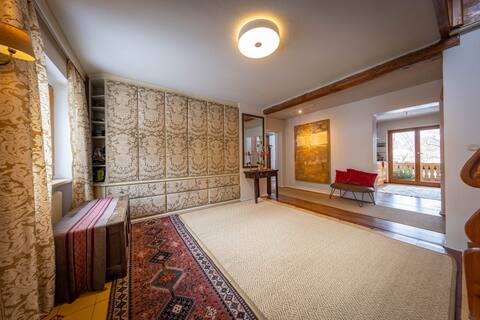 Charming Alpine Holiday Home close to Zell am See