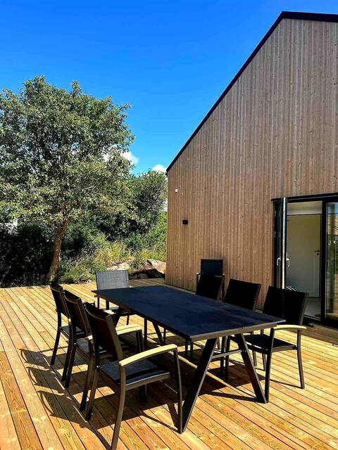 New built holiday home 800m sea