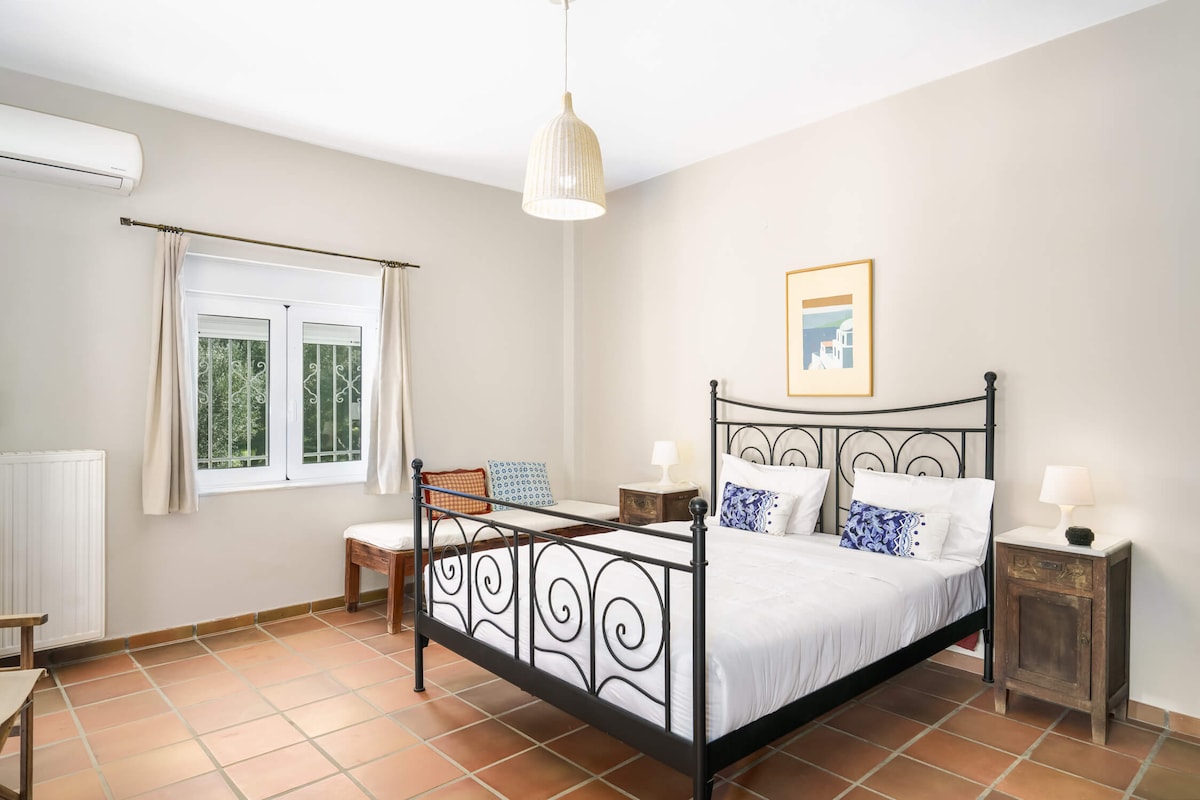 Chumba cha pili cha kulala mara mbili katika vila.