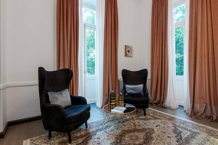 Presidential Suite – 2 Mazi Suites gallery image 4