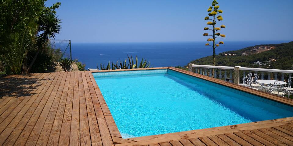 Très belle vue mer, calme.