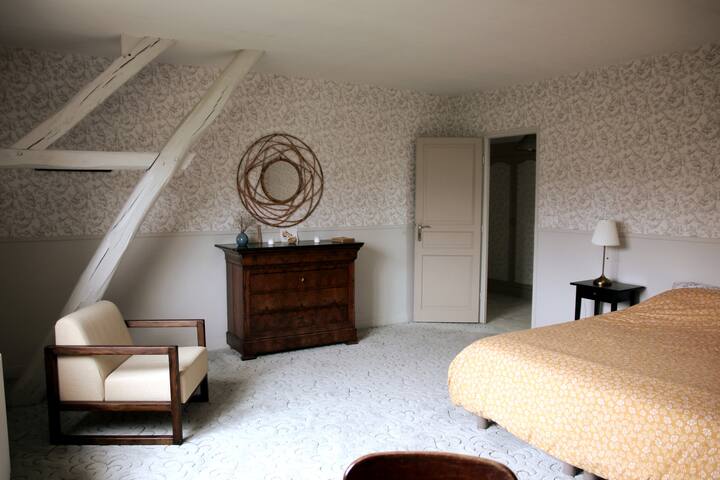 საძინებელი 1