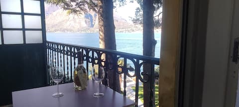 Proprietà Airbnb di successo: The Window on the Lake a Varenna