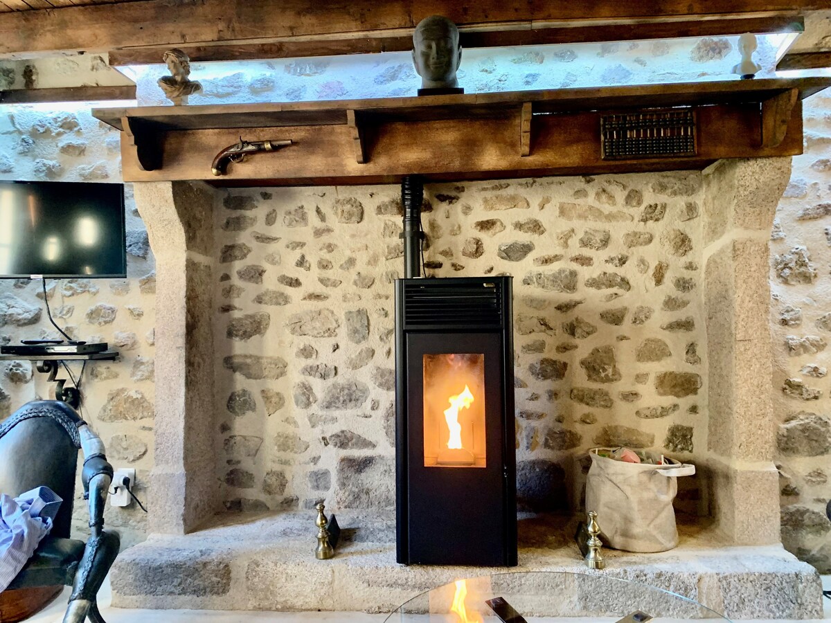 Les Maisons du Bonheur & Balnéo ont chacune leur poêle pour une chaleur douce l’hiver