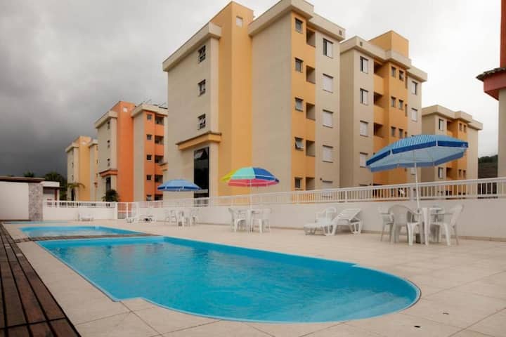 Apto Lazer: Três Piscinas, Ar Cond, Churrasqueira. - Ubatuba