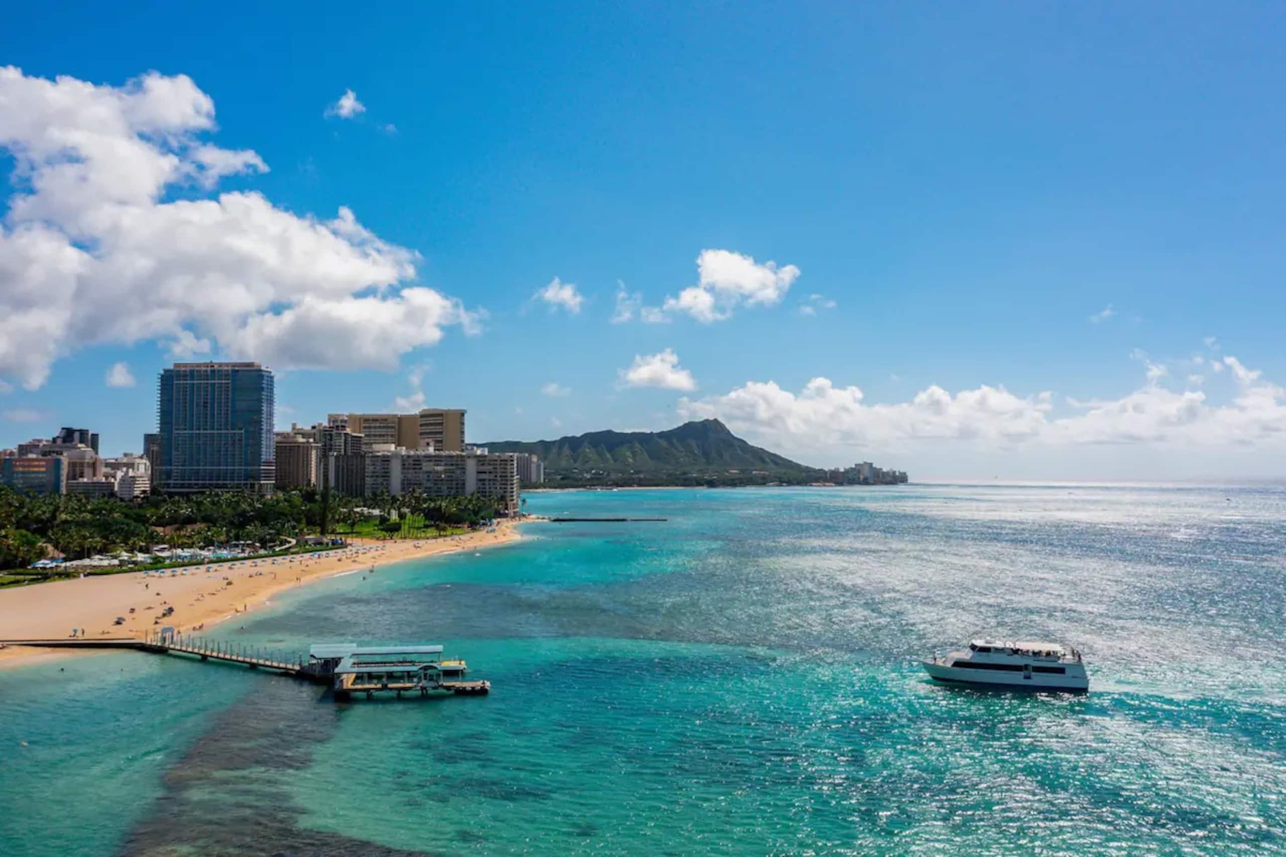 *Remodeled Oceanfront in Waikiki - Ilikai Marina - Image 28