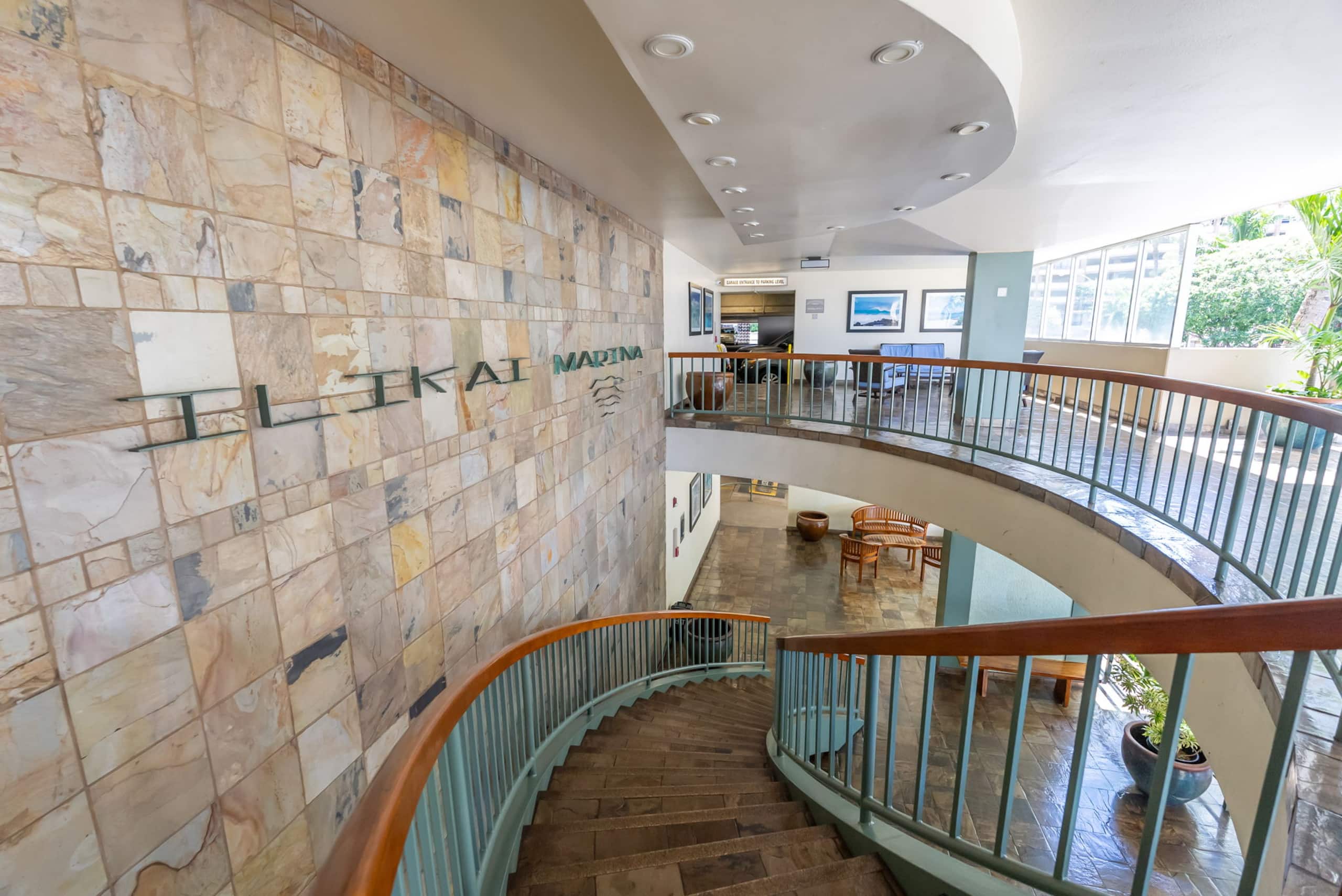 *Remodeled Oceanfront in Waikiki - Ilikai Marina - Image 30