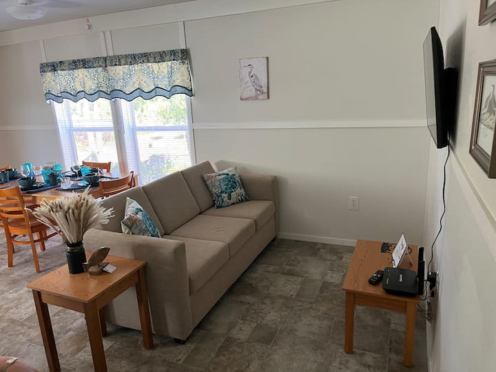 Riley’s Retreat Houses for Rent in Carrabelle, Florida, United States