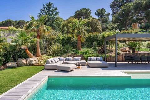 Sublime Villa PALMA Sea View Heated Pool Sauna