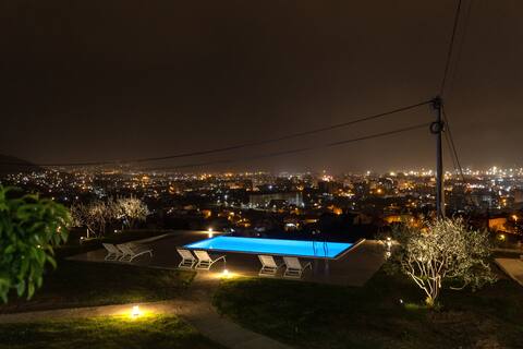 Uphill Glavanovic Pool Villa