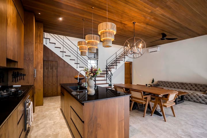 Luxury 3br Loft W/ Private Pool, Pererenan Beach - Bali