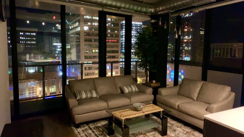 Condo in Downtown Winnipeg gallery image 3