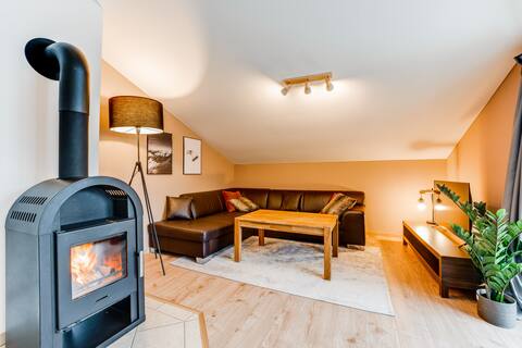 Top Airbnb: VYLD: Eagle's view, mountain view and fireplace in Bad Hindelang