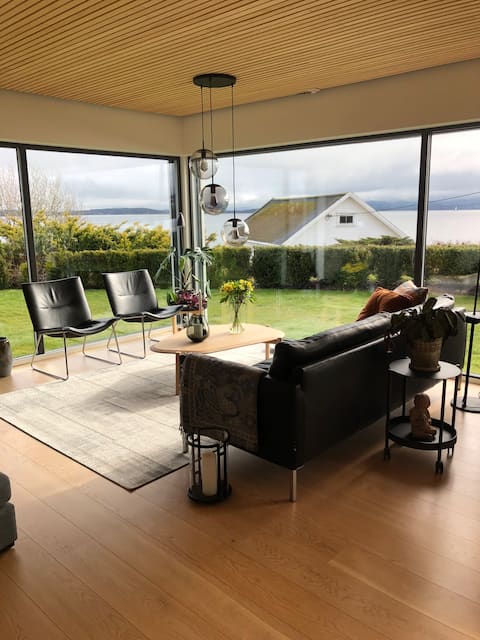 Successful Airbnb property: Unique villa at beach close to city center in Hundvåg