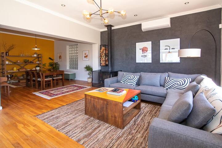 The Lions Foot gallery image 3