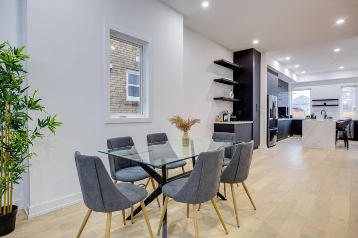 Luxury 6 BDRM Entire Home in Lakeshore Toronto gallery image 5