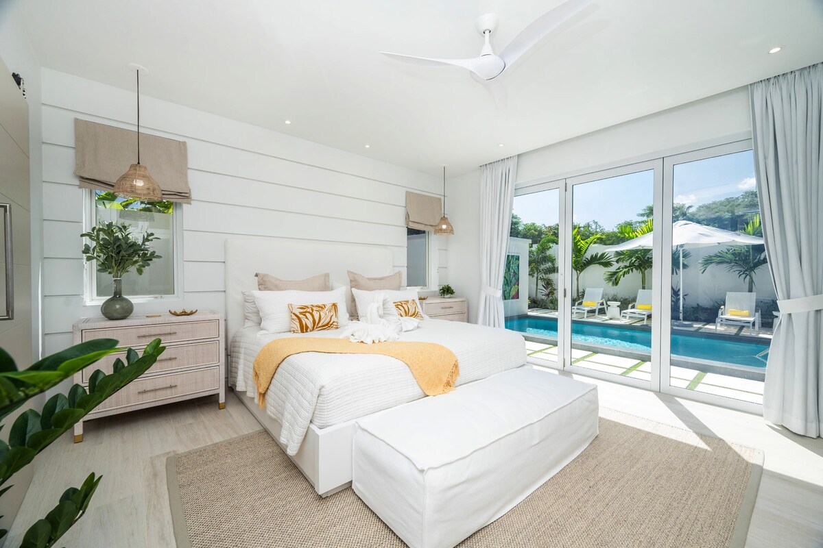 Glavna spavaća soba - bračni krevet (širine 180 - 200 cm)