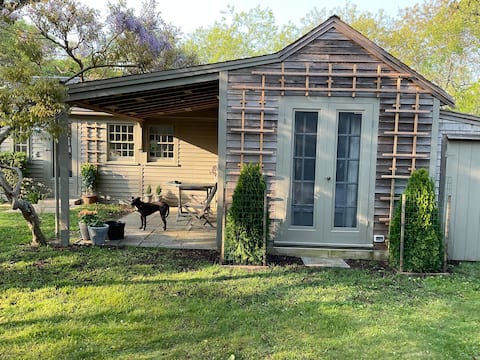 Popular Airbnb listing: ‘Barn/cottage” in Nantucket