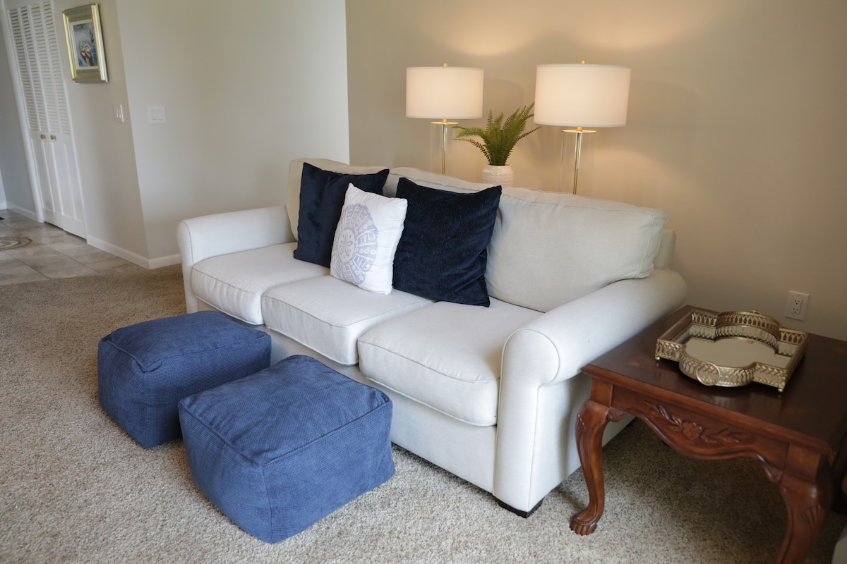 The Pond Oasis | 20 Minutes to Downtown Rochester!