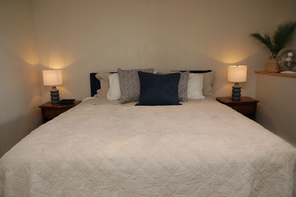 Bedroom 4 image 1