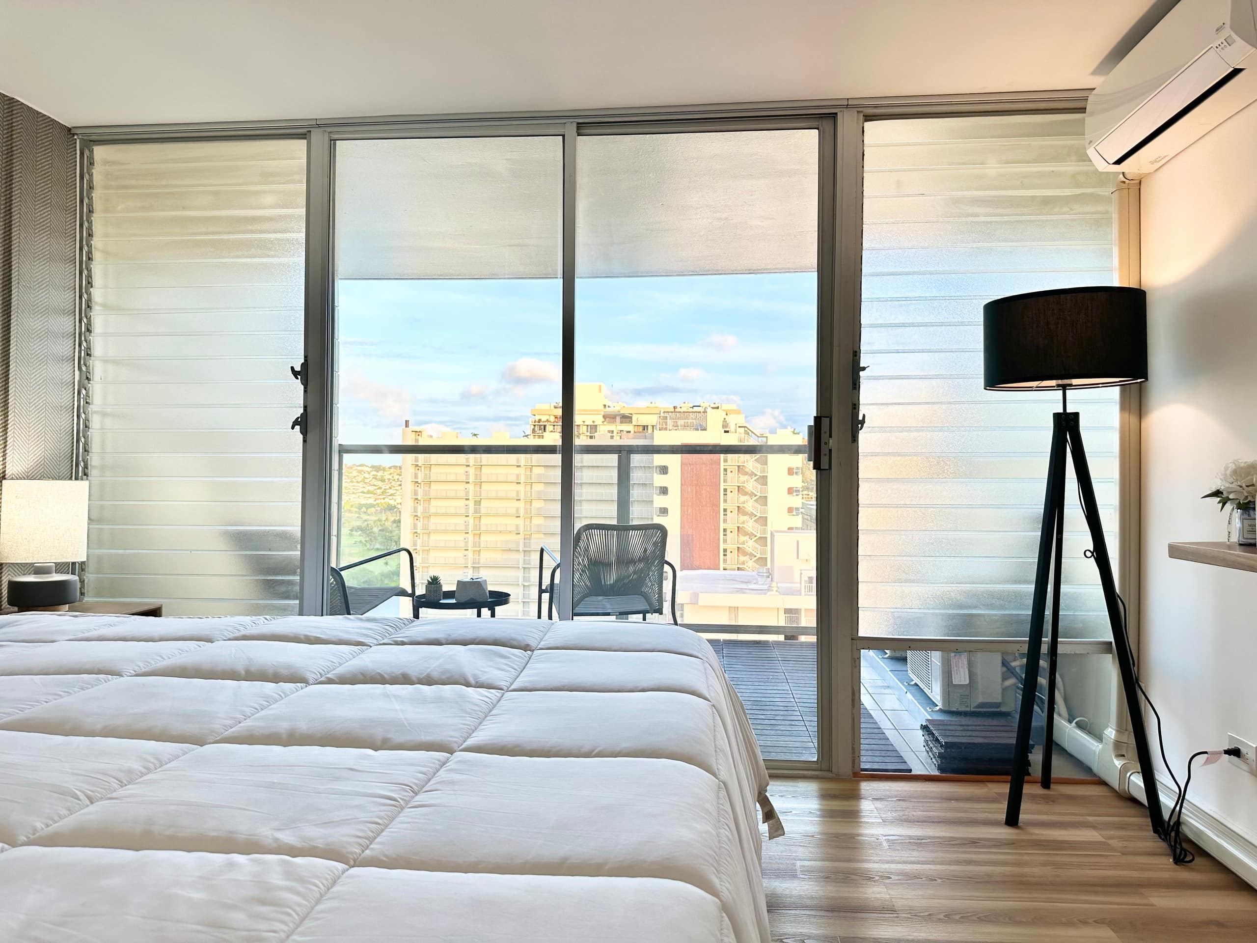 Oceanview Modern Gem: Central Waikiki Airbnb - Image 1