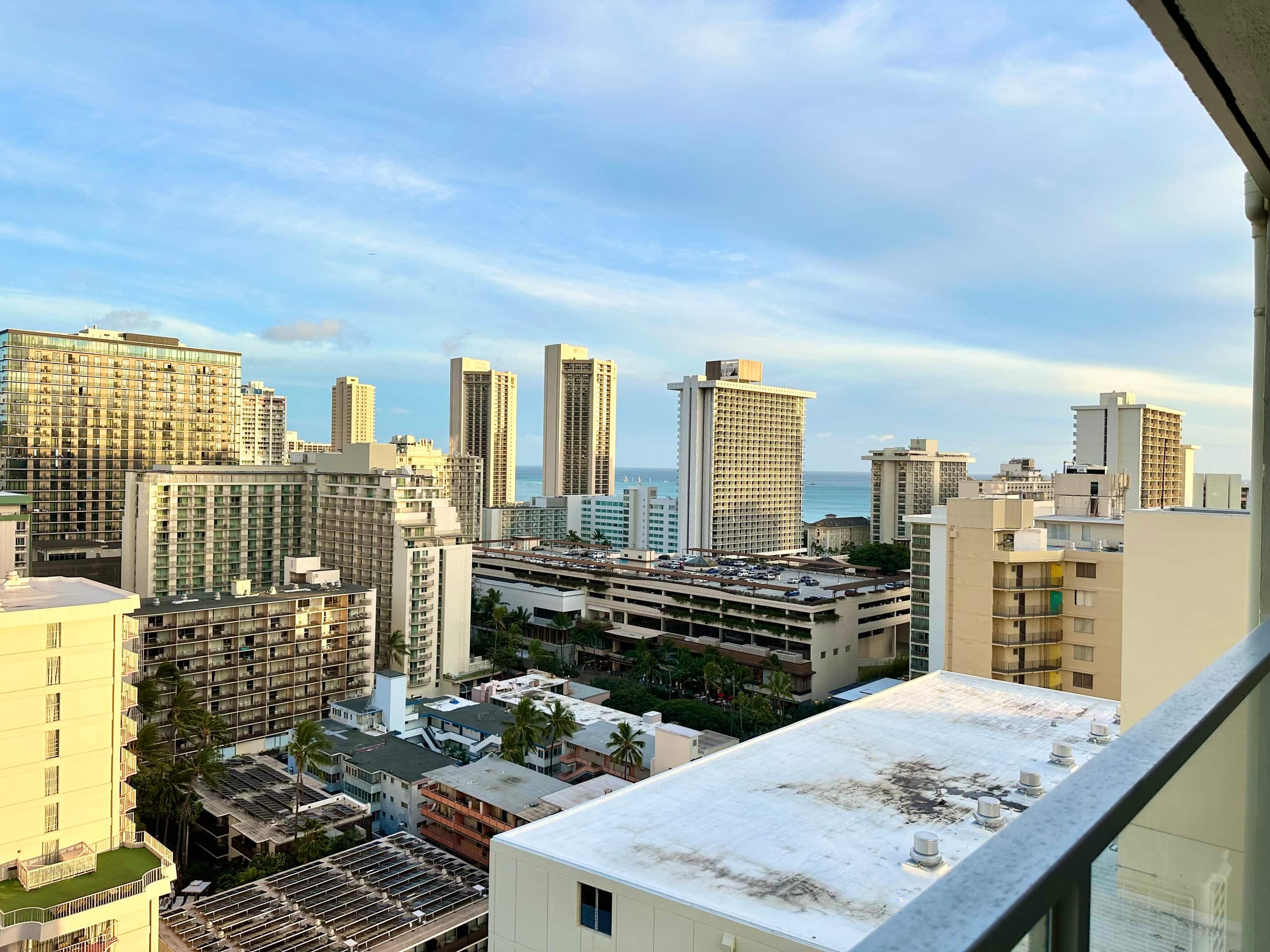 Oceanview Modern Gem: Central Waikiki Airbnb - Image 24