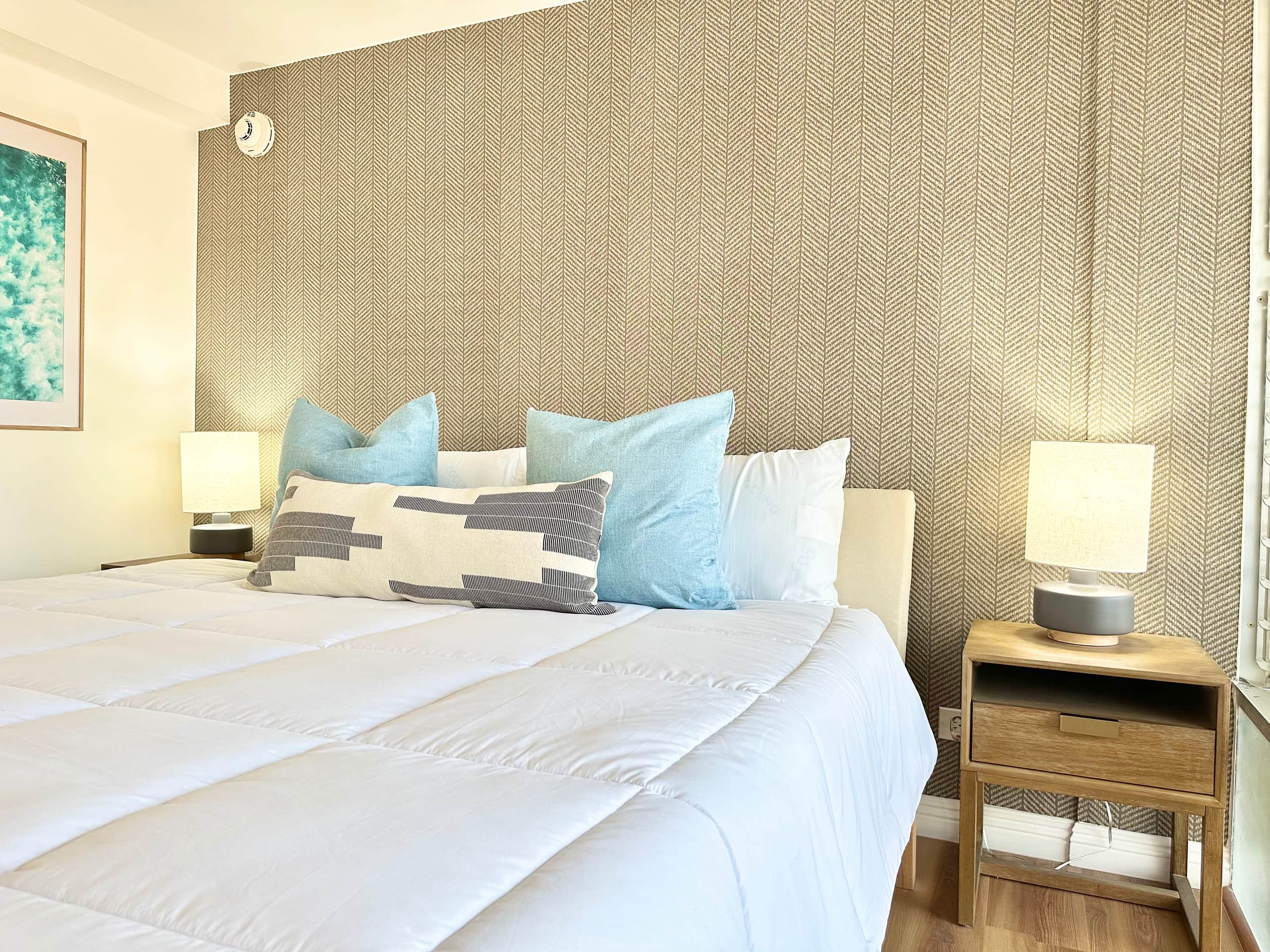 Oceanview Modern Gem: Central Waikiki Airbnb - Image 27