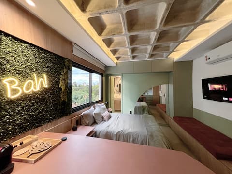 Successful Airbnb property: Bah! Studio in front of Parque Redenção with garage in Cidade Baixa