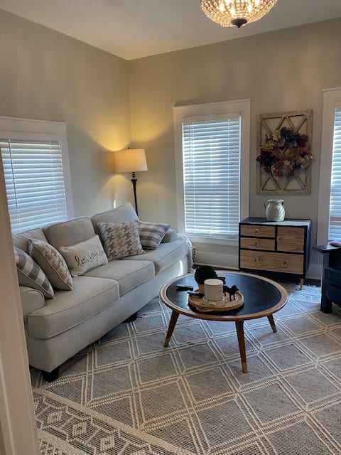 Amazing Apt. Fantastic area, close to city