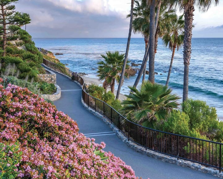 Large 2BR/2.5BA Townhouse Apartments for Rent in Laguna Niguel