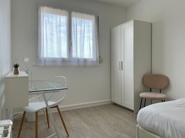 Dhoma e gjumit 4 zyrë 