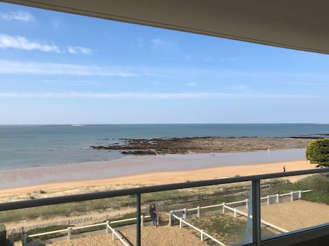 Top Airbnb: A boat on the beach in Pornichet à Pornichet