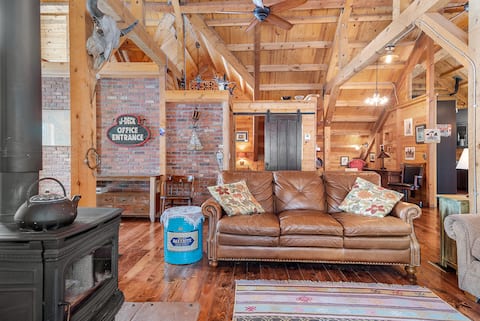 Secluded Black Hills Cabin