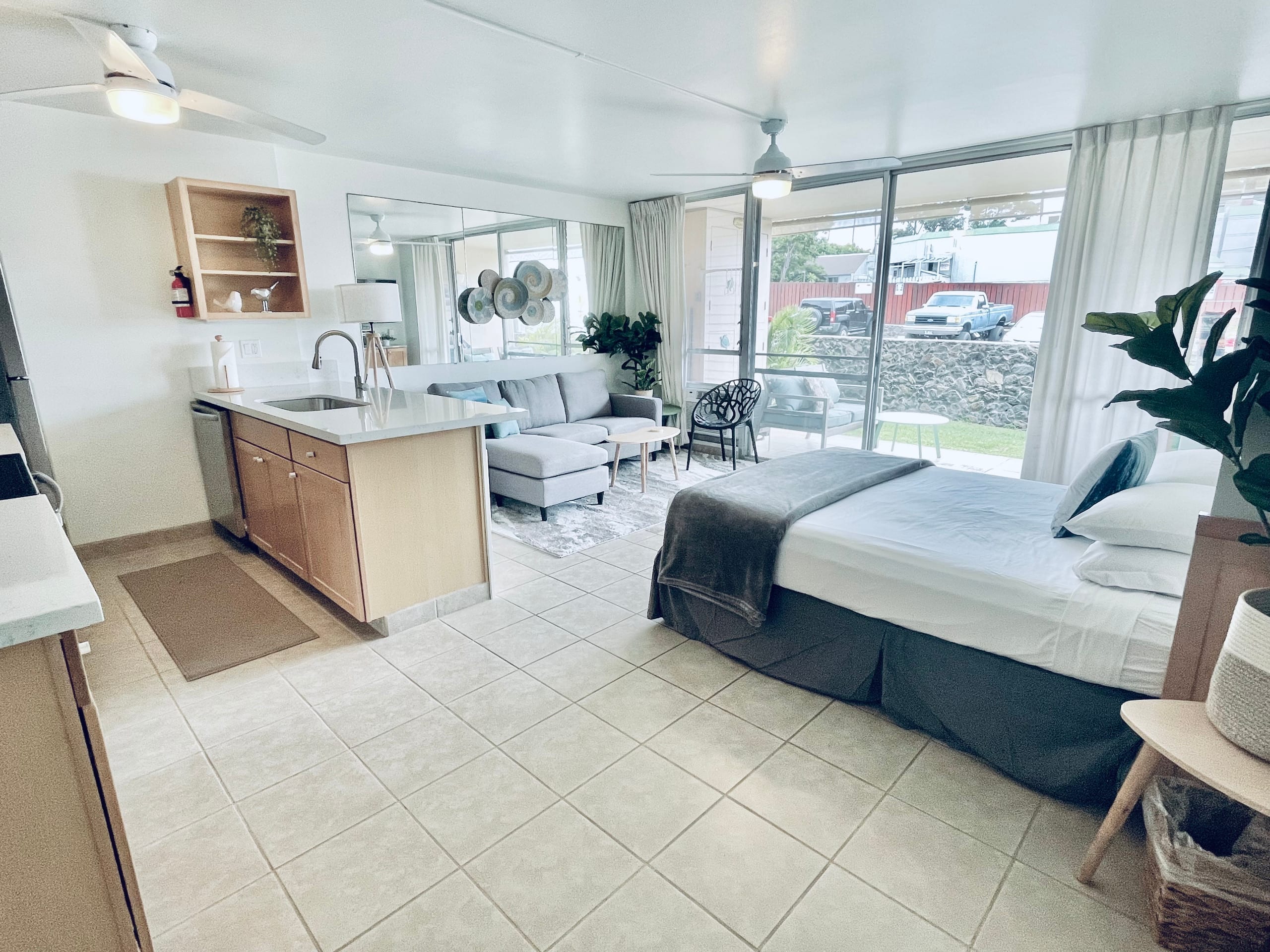 Next to Beach, Foods & Shops - Updated w/ View! - Image 20