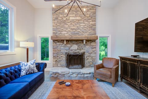 Chic Prospect Cottage