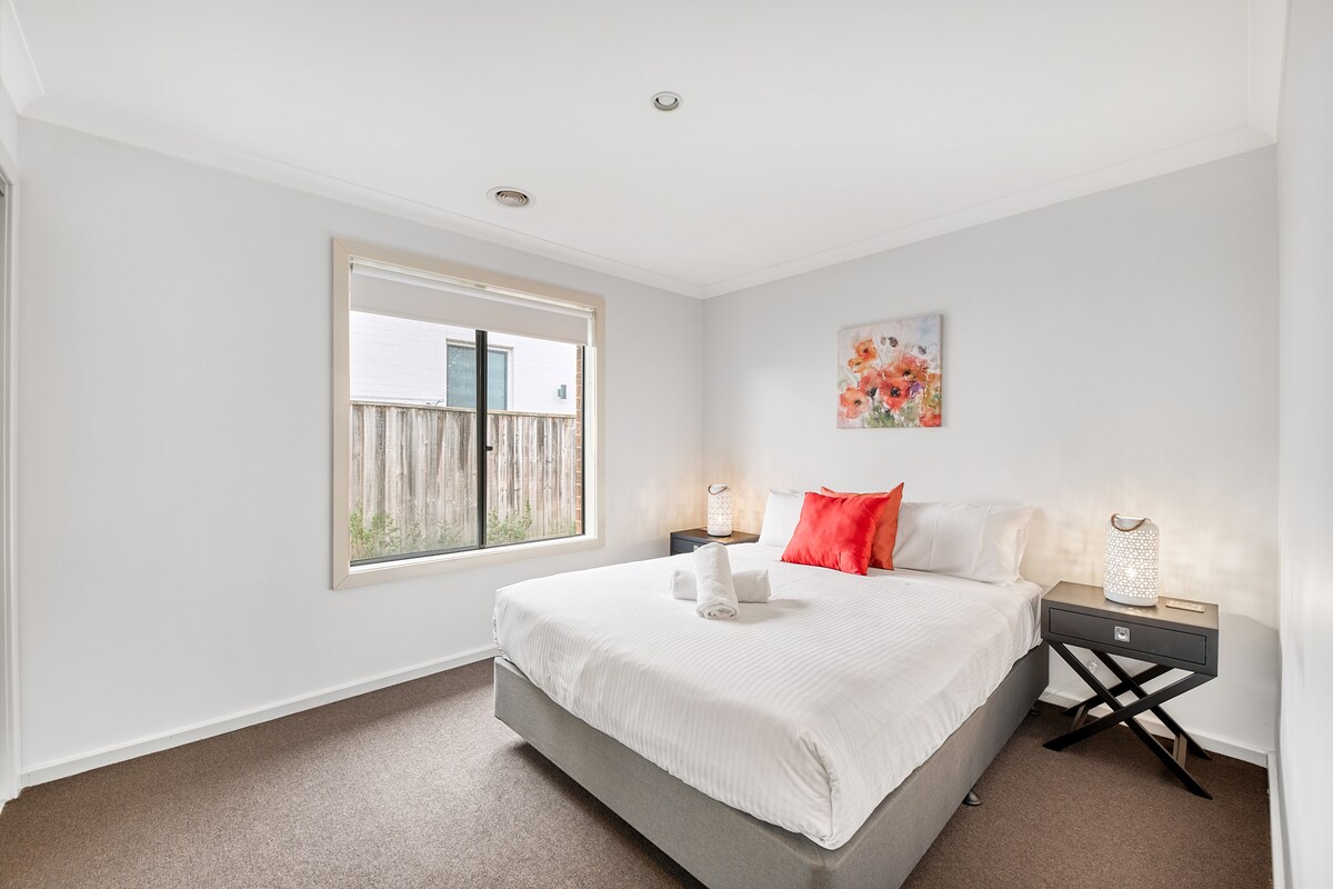 Მეორე საწოლი 152 × 203 სმ