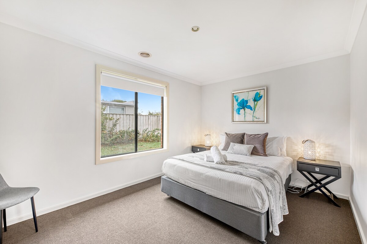 Საწოლი 152 × 203 სმ