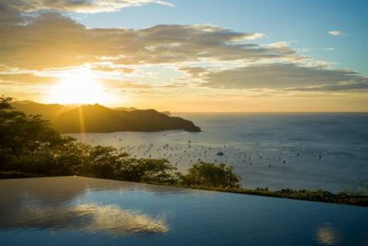 Villa Serena. Lux Villa. Stunning Ocean Views