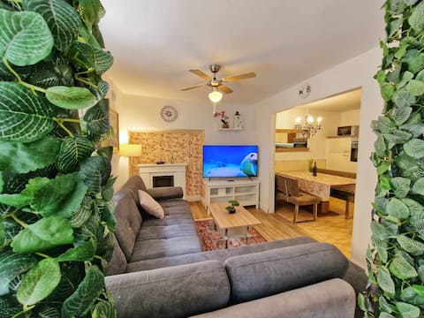 Holiday Place Veli Dvor - Vacation House in Punat