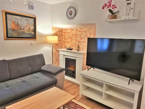 Holiday Place Veli Dvor - Vacation House in Punat