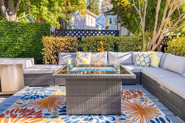 Centrally Located | Luxury Living | Outdoor Oasis