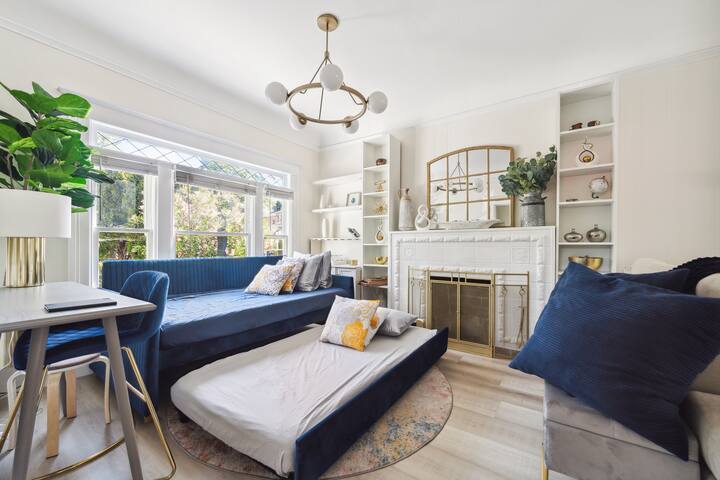 Luxury Living with Au Pair Unit gallery image 4