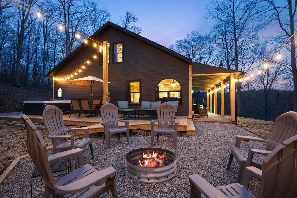 Jessica's Modern Cabin