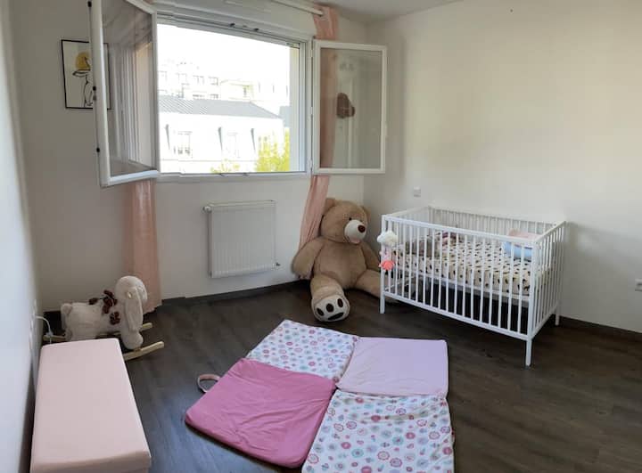 Camera per bambini con culla 