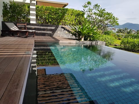 Ocean View 3 Br Villa 1st Floor at Almatitle Rs