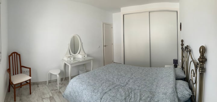 slaapkamer 2 met dubbel bed
Ruime bergplaatsen