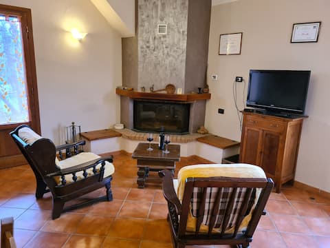 Annuncio Airbnb popolare: Tuscan villa with private pool and stunning views a Arezzo